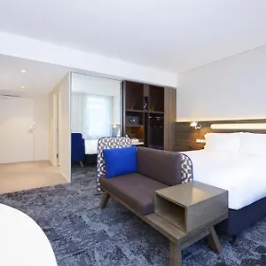 Hotel Express Centre By Ihg